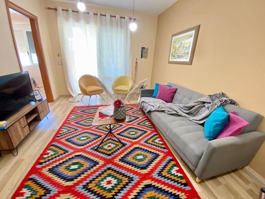 *Heart Of New Bazaar 1 Bed Apt* Apartment Tirana Bagian luar foto
